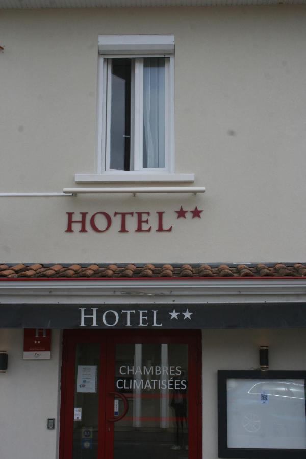 Hotel Les Italiens Biscarrosse Exteriör bild