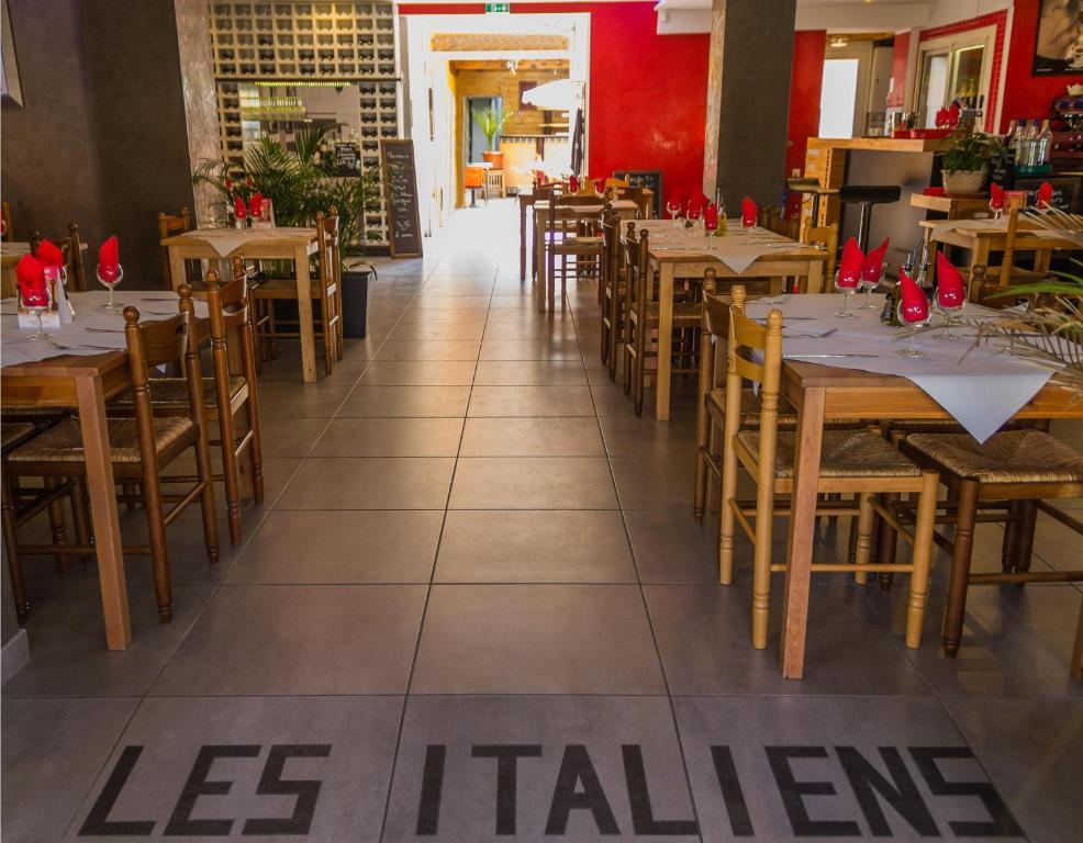 Hotel Les Italiens Biscarrosse Exteriör bild